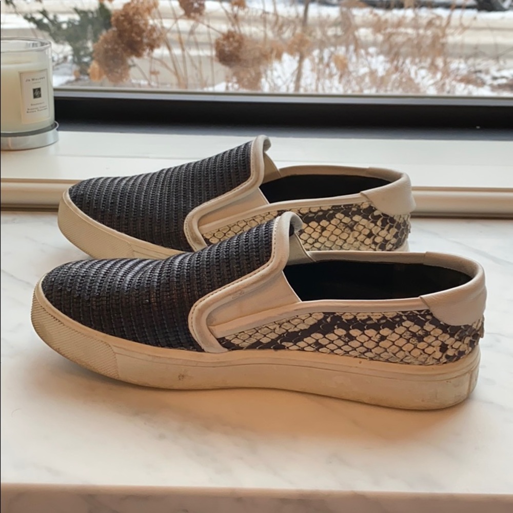 Vince snakeskin sneakers size 7.5 - Picture 5 of 6